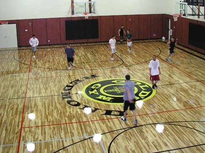 Gold’s Gym - Redmond, Basketball Court
